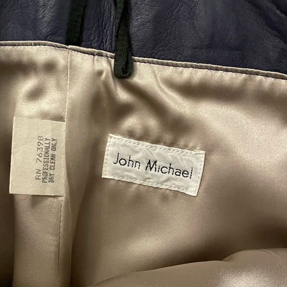 VTG JOHN MICHAEL blue Leather Skirt Size 10 Women A-line Knee Length Casual E22 - Picture 2 of 3